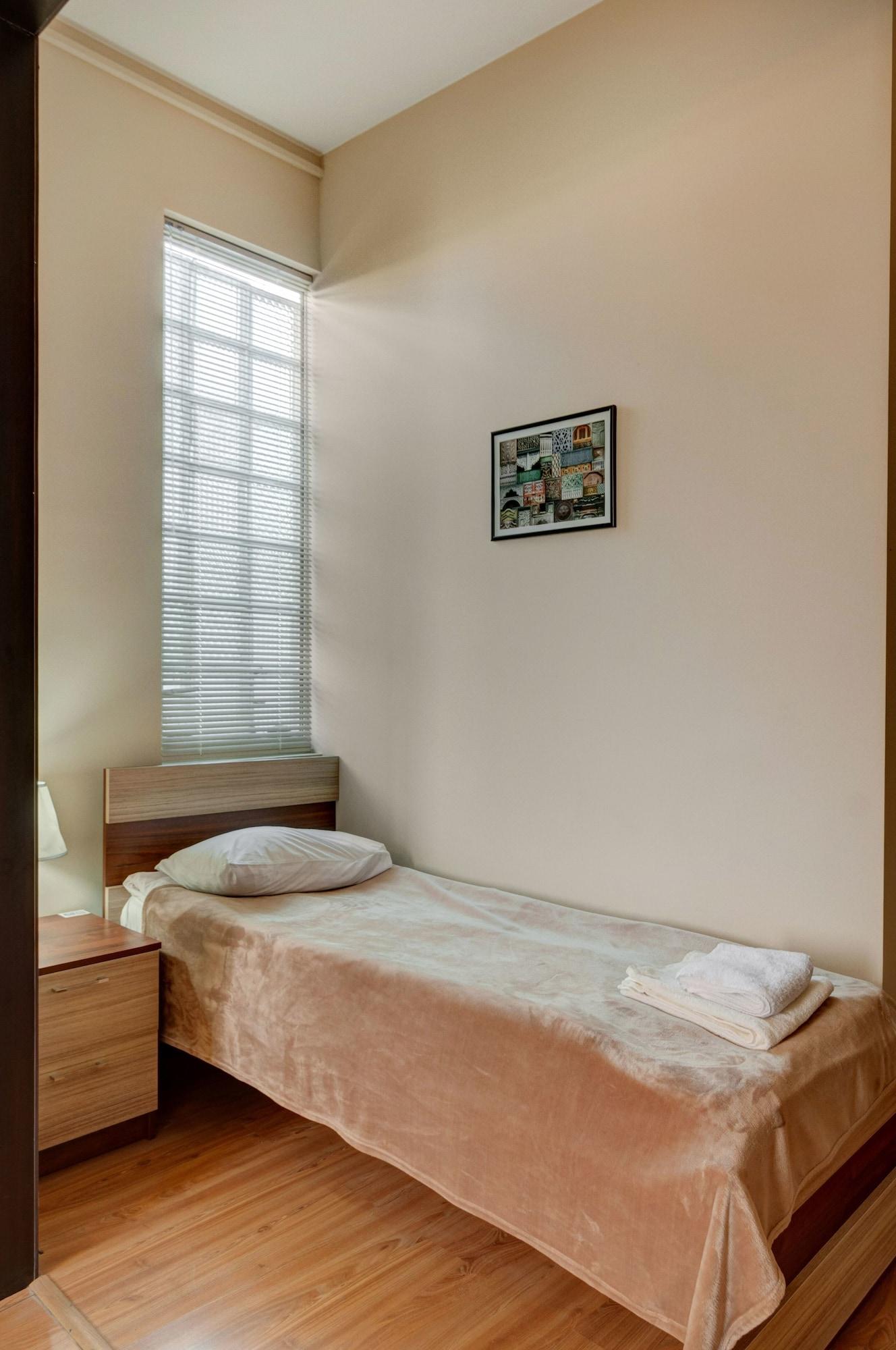 Liva Hotel Тбилиси Экстерьер фото