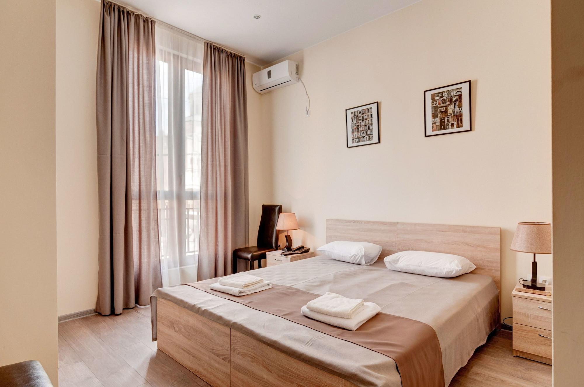 Liva Hotel Тбилиси Экстерьер фото