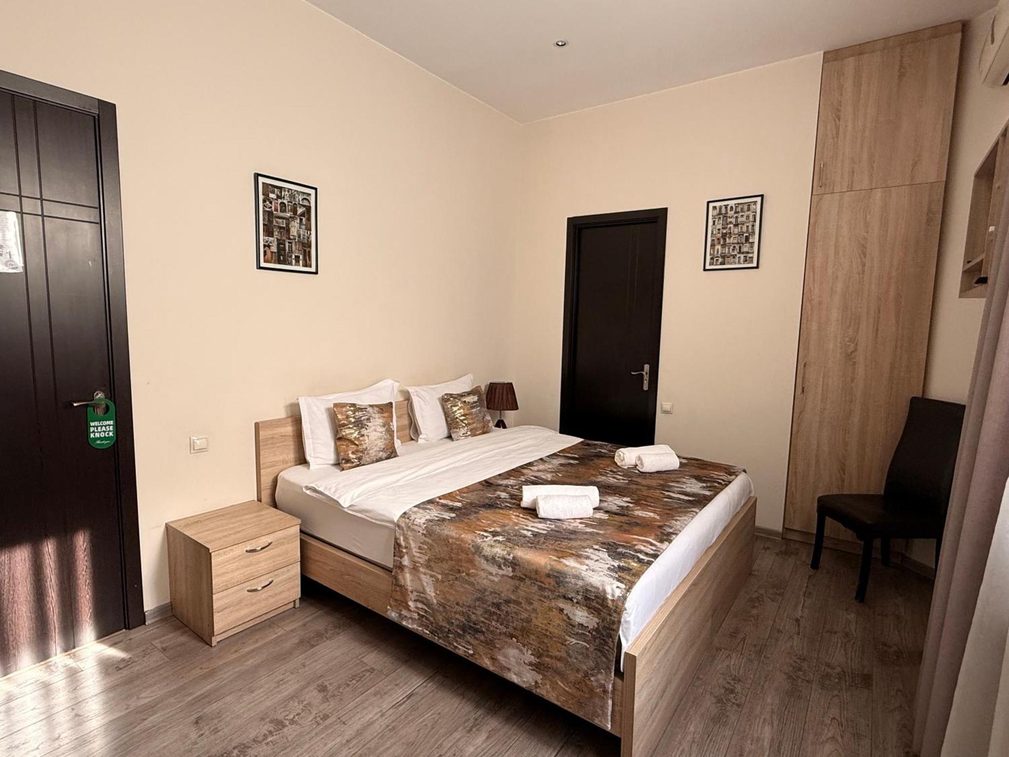 Liva Hotel Тбилиси Экстерьер фото