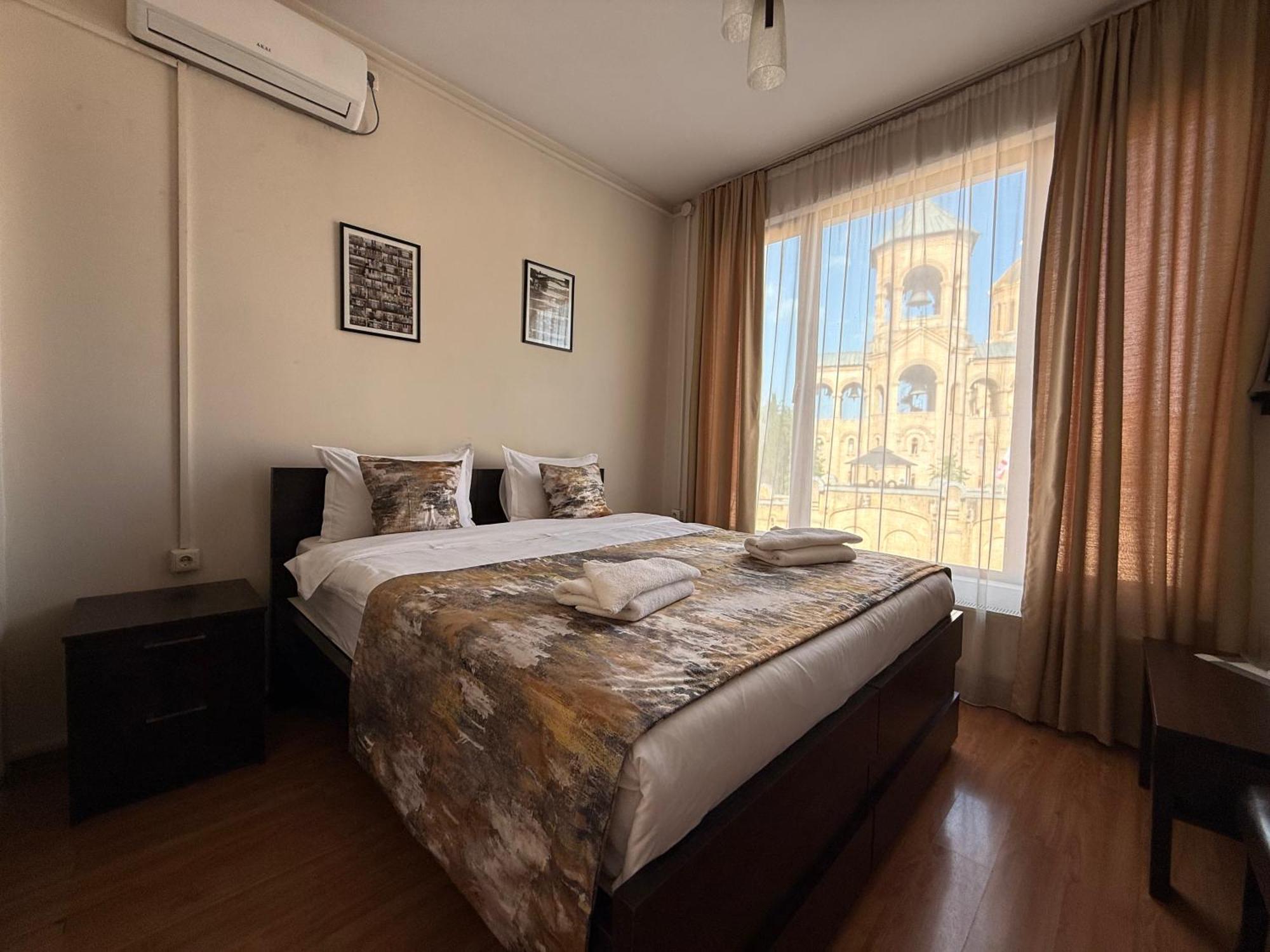 Liva Hotel Тбилиси Экстерьер фото