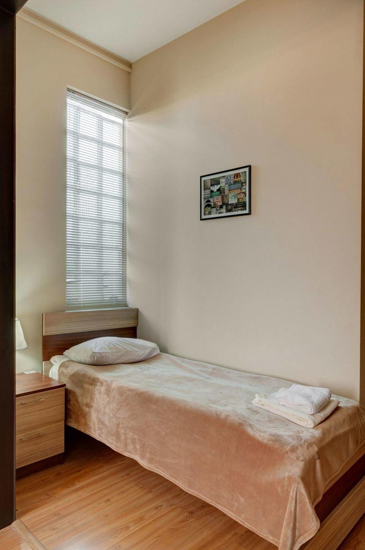 Liva Hotel Тбилиси Экстерьер фото